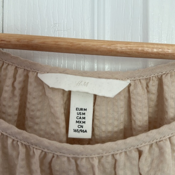 H&M - Beige Puff Sleeve Babydoll Dress - Picture 3 of 4